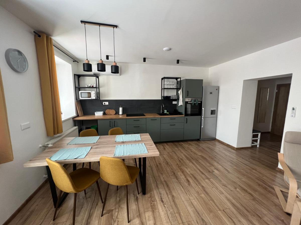 Elegantny Byt V Srdci Mesta Trenčín Exteriér fotografie